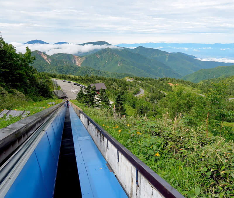 横手山へ